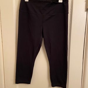 Yogalicious Lux Black Crop Leggings